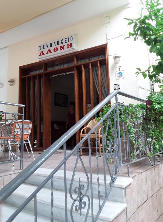 Γιαννουλα Κρετση Hotel Kamena Vourla Bagian luar foto