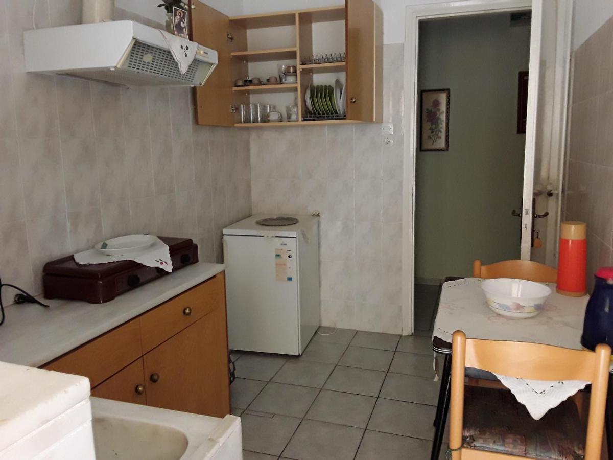 Γιαννουλα Κρετση Hotel Kamena Vourla Bagian luar foto